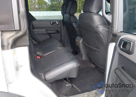 2022 Ford Bronco из США, поврежденный, VIN 1FMEE5BP8NLB38403